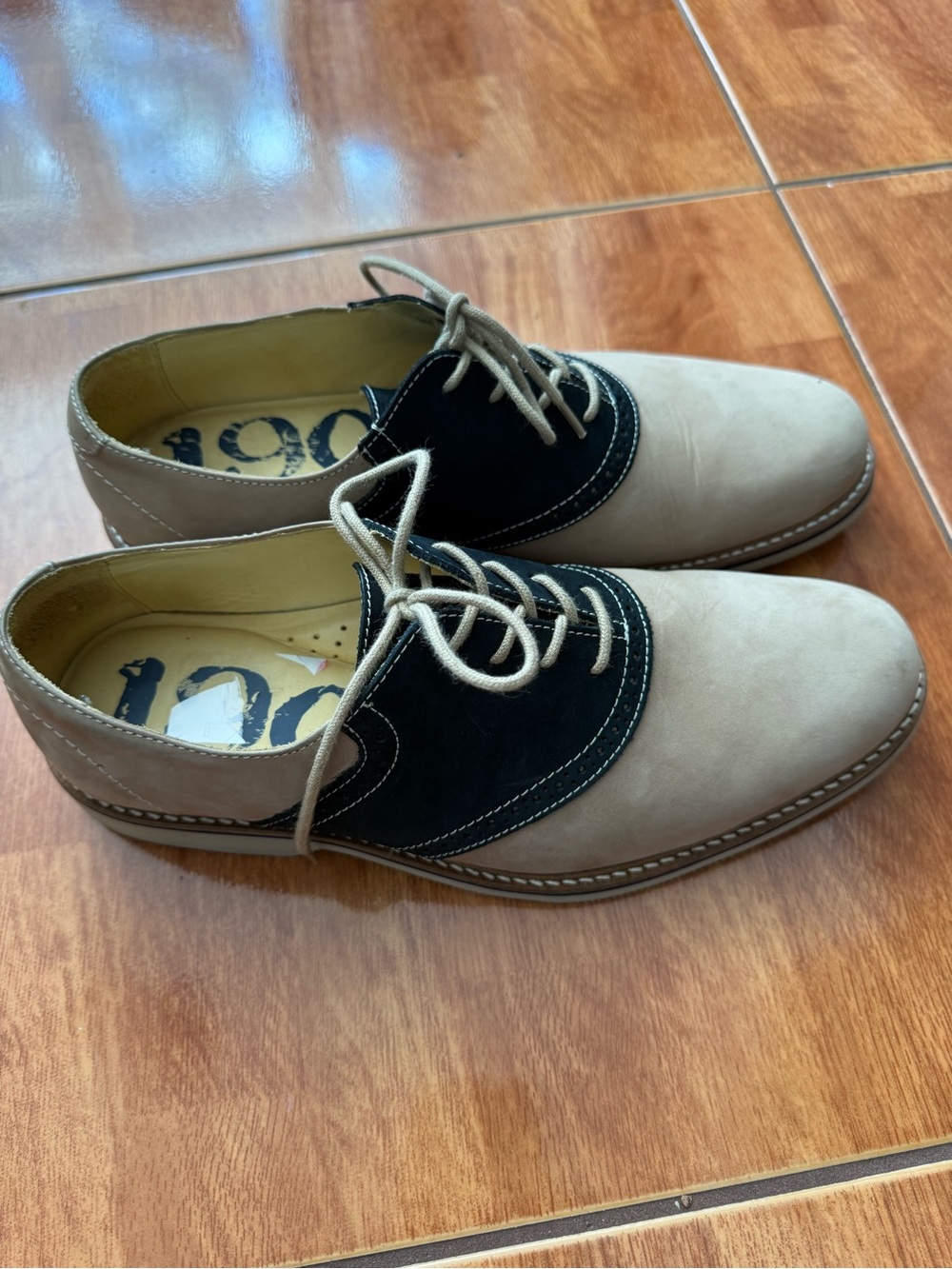 1901 Two-Tone Saddle Derby — navy black & Taupe - Picture 5 of 7
